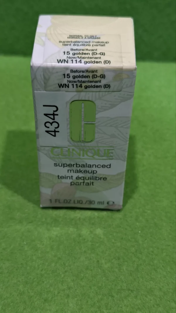 Clinique Maquillaje Superequilibrado WN 114 - Imagen 5