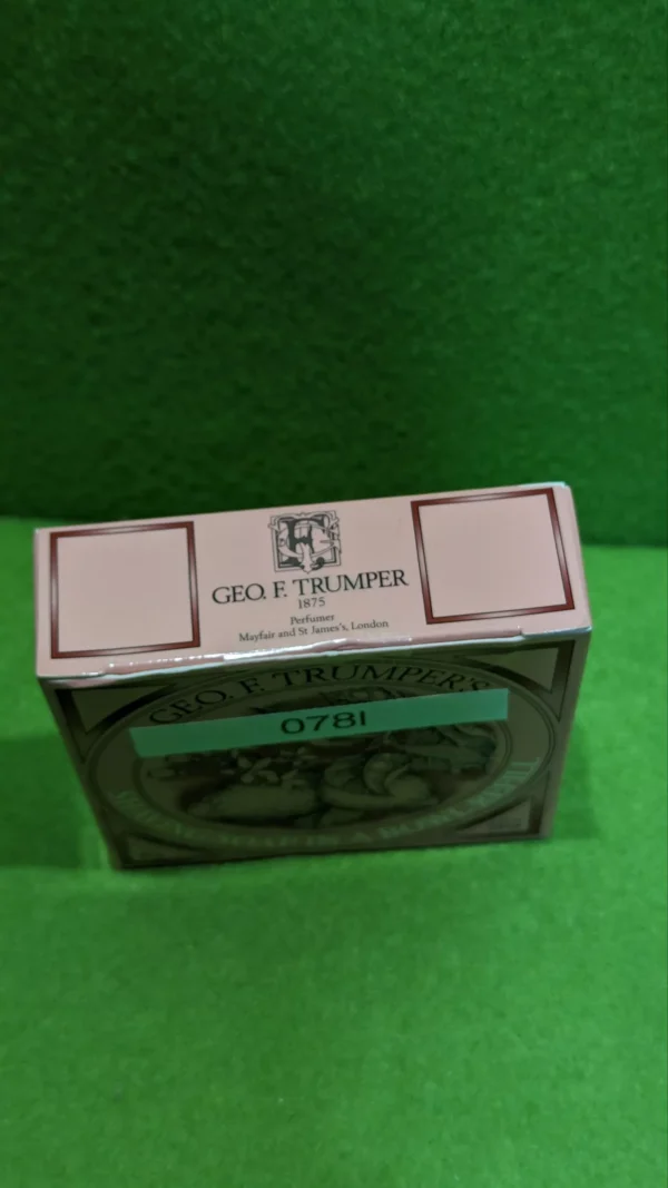 Geo F. Trumper Jabón de Afeitar Lima Recambio 80gr - Imagen 3