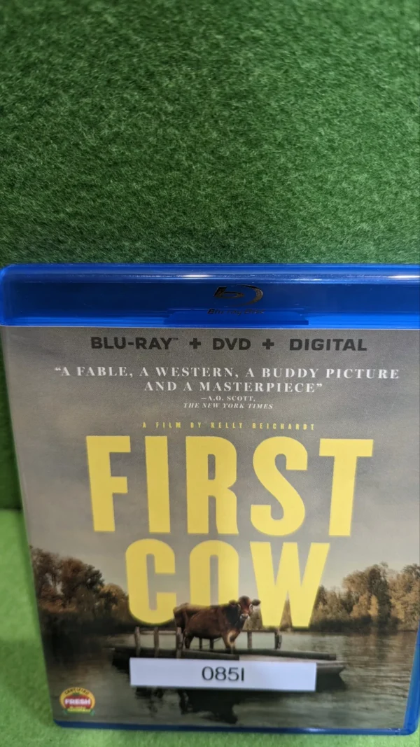 First Cow [USA] [Blu-ray] - Imagen 6