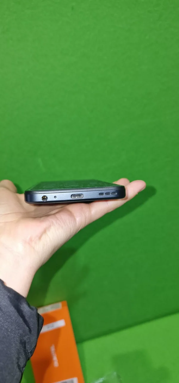 OUKITEL C35 Smartphone - Android 13 - Imagen 4