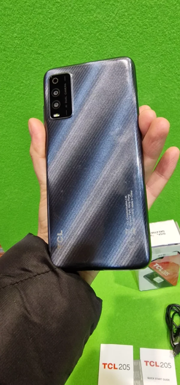 TCL 205 32GB - Smartphone de 6.22" - Imagen 2