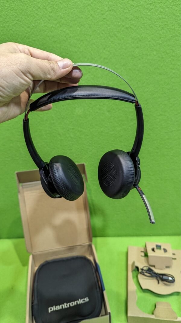 Plantronics Voyager Focus UC B825 - Bluetooth Stereo  Black - Imagen 4