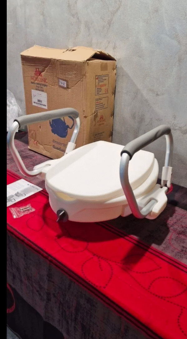 Mobiclinic, Elevador WC para adultos con reposabrazos, Guadiana - Imagen 5