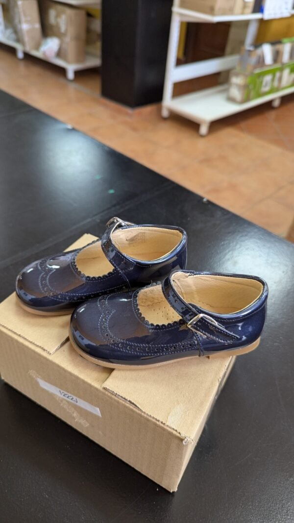 Merceditas charol de piel azul talla 25 - Imagen 3